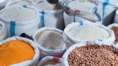 В Туркменистане по 20 лет тюрьмы получили чиновники, покрывающие перепродажу муки и масла
