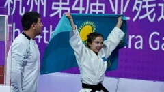Касым-Жомарт Токаев поздравил чемпионку Паралимпиады Акмарал Науатбек