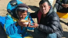 Считавшийся погибшим на Эвересте гид чудом выжил и самостоятельно спустился 