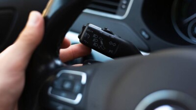 В Атырау задержали автомобиль с неоплаченными 106 штрафами