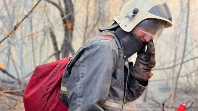 Пожар на окраине Уральска тушили более суток