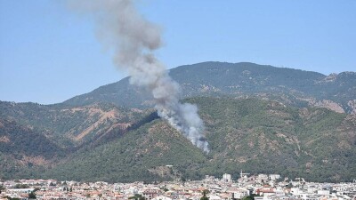 Лесной пожар начался на курорте Мармарис в Турции