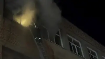 Тушили в 33-градусный мороз: административное здание горело в СКО