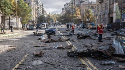 Казахстанцев в Украине просят покинуть страну из-за массовых атак