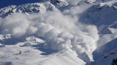 Лавины спустили в горах Алматинской области
