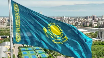 За фото с флагом Казахстана с арабской надписью девушек наказали арестом и штрафом в Атырау