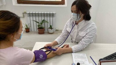 В Мангистауской области от коронавируса привились 77% медработников