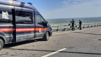 Три человека погибли во время взрыва на Крымском мосту