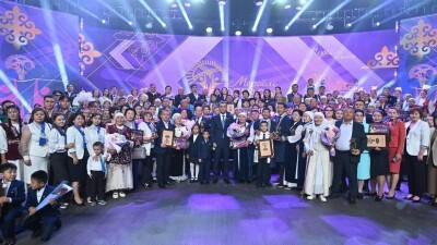 Победителей национального конкурса "Мерейлі отбасы" наградили в Астане