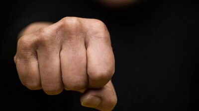 В ночном клубе Уральска подрались россияне. МВД предупредило о возможности выдворения нарушителей