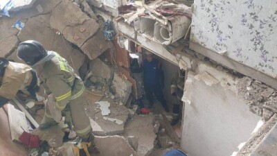 Жильцам дома в Темиртау, где обрушилась стена, не разрешают вернуться в квартиры