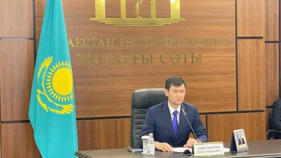 В Астане объединили несколько судов