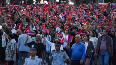 Оппозиция Армении намерена провести подворовой обход граждан по карабахскому вопросу