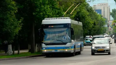 Несколько автобусов и троллейбусов изменят схемы движения из-за строительства линии ЛРТ в Алматы