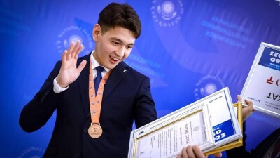 23 казахстанских школьника получили 65,5 млн тенге за призовые места на престижных мировых олимпиадах