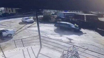 Водителя, провёзшего на капоте полицейского, наказали в Абайской области