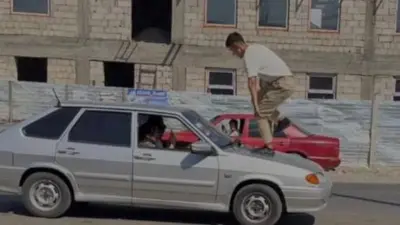 Блогера арестовали на 10 суток за агрессивную съёмку рекламы в Жамбылской области