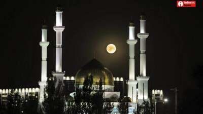 Самое большое суперлуние года наблюдают жители Земли. Фото из Нур-Султана