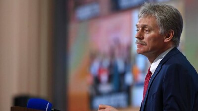 Песков назвал планы Казахстана принять ушедшие из России компании совершенно нормальными