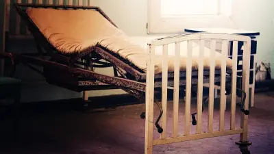 По многочисленным жалобам в соцсетях. Спецкомиссия Минздрава проверит работу райбольниц в Жамбылской области