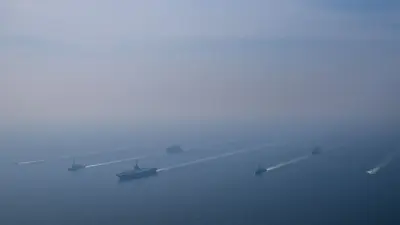 Два военных корабля США столкнулись в Карибском море