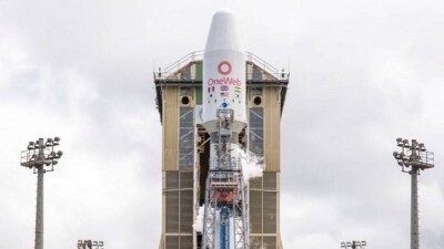 OneWeb после приостановки запусков с Байконура договорилась со SpaceX