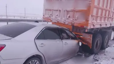 Два человека погибли, ещё двое пострадали в аварии с грузовиком на трассе Павлодар - Кызылорда