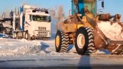 Дальнобойщик из Кыргызстана шестеро суток провёл в кювете на трассе Самара – Шымкент