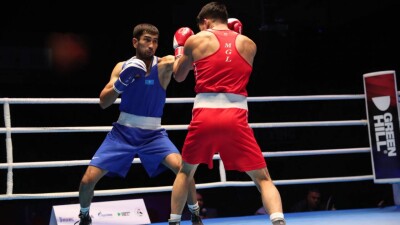 Три золотых медали выиграли казахстанские боксёры на чемпионате Азии