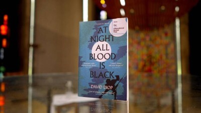 Победителем Букеровской премии впервые стал французский писатель