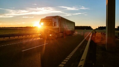 МИИР договаривается с Польшей и Молдовой о пропуске казахстанских дальнобойщиков, застрявших в Украине