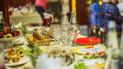 Кафе и ресторанам в Бишкеке запретили работать после 22.00