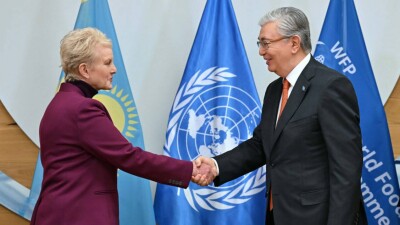 Токаев рассказал главе Всемирной продовольственной программы ООН о гуманитарной помощи Казахстана