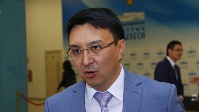 Кандидат Нуржан Альтаев сдал экзамен по казахскому языку