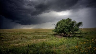 Прогноз погоды на 9 июня: почти по всей территории Казахстана объявили штормовое предупреждение