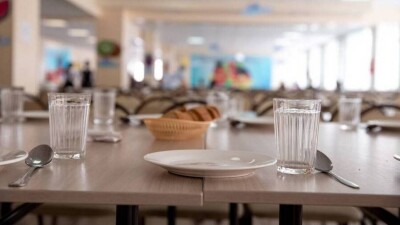Просроченным йогуртом кормили младшеклассников в школе Алматинской области