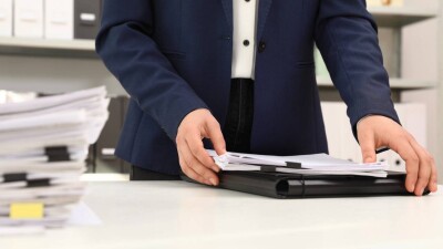 Требовал у начальника квартиру в обмен на компромат: в Талдыкоргане мужчину приговорили за вымогательство