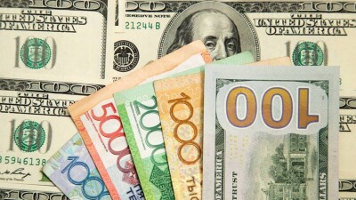 Сколько стоят доллар, евро и рубль в обменниках Казахстана 9 июня