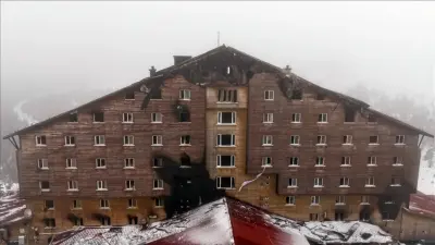 Смертельный пожар на турецком курорте Карталкая: 11 обвиняемых приговорили к пожизненным срокам