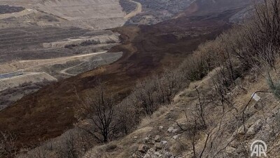 Оползень накрыл золотой рудник в Турции, под завалами остались люди