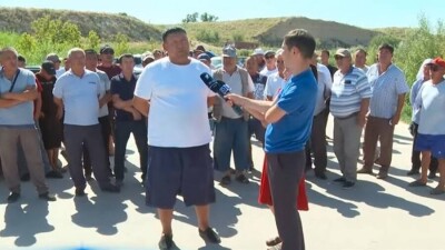 Владелец зоны отдыха изменил русло реки, оставив без воды 14 тысяч жителей в Туркестанской области