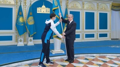 Токаев поблагодарил шорт-трекиста Абзала Ажигалиева, занявшего 4-е место на ОИ, за волю к победе