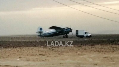Самолёт санавиации приземлился в степи близ Актау, чтобы спасти женщину с инфарктом