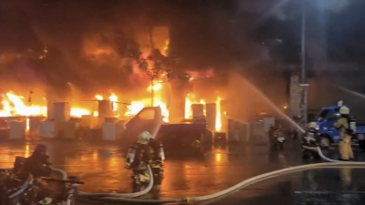 Крыша кафе загорелась в Астане