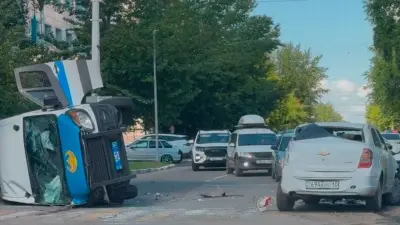 Арестованные и полицейские попали в ДТП в Костанае