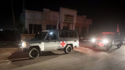 ХАМАС отпустил первую группу заложников. Это израильские женщины с детьми и граждане Таиланда