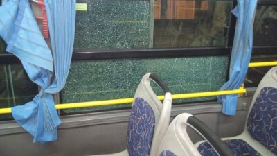 В Алматы подростков, закидывающих автобусы камнями, поставили на учёт, родителей оштрафовали