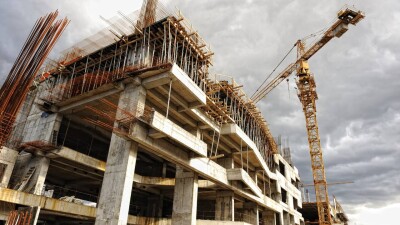 Дольщики элитного жилого комплекса в Караганде пятый год не могут въехать в квартиры