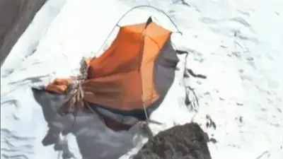 Российскую альпинистку Наговицыну признали погибшей в горах Кыргызстана