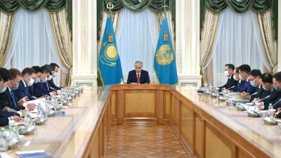 Токаев провёл совещание с акимами областей, Нур-Султана, Алматы и Шымкента